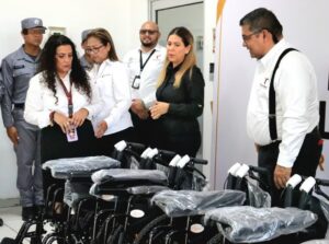 Refuerza Voluntariado de la SSPT apoyo social en los cinco CEDES con entrega de sillas de ruedas