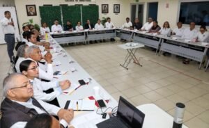 Coordinan acciones preventivas para dar respuesta ante riesgos y urgencias epidemiológicas